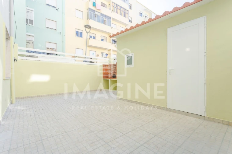 Apartamento T4 para Venda em União das Freguesias de Setúbal Foto 5