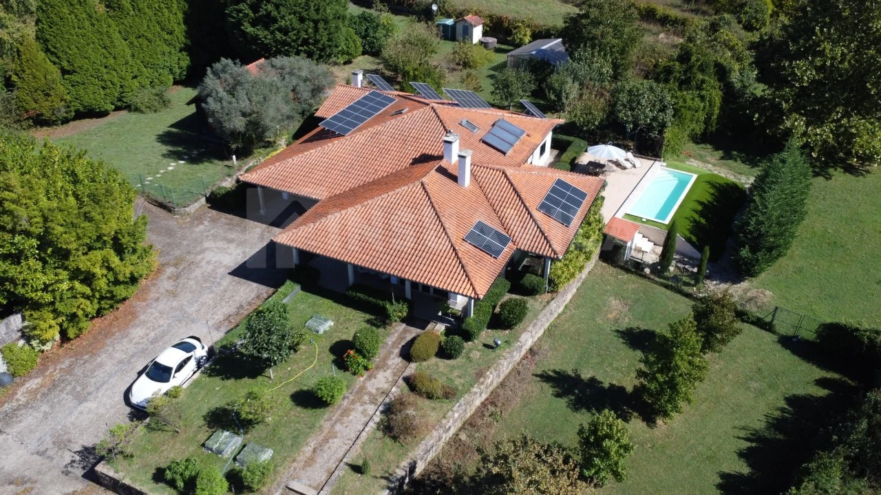 Moradia T3 para Venda em Gandra e Taião Foto 1