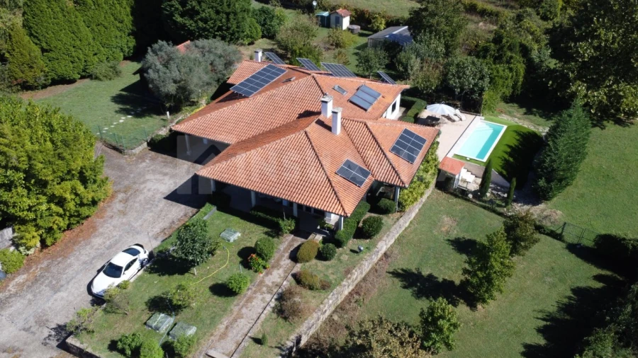 Moradia T3 para Venda em Gandra e Taião