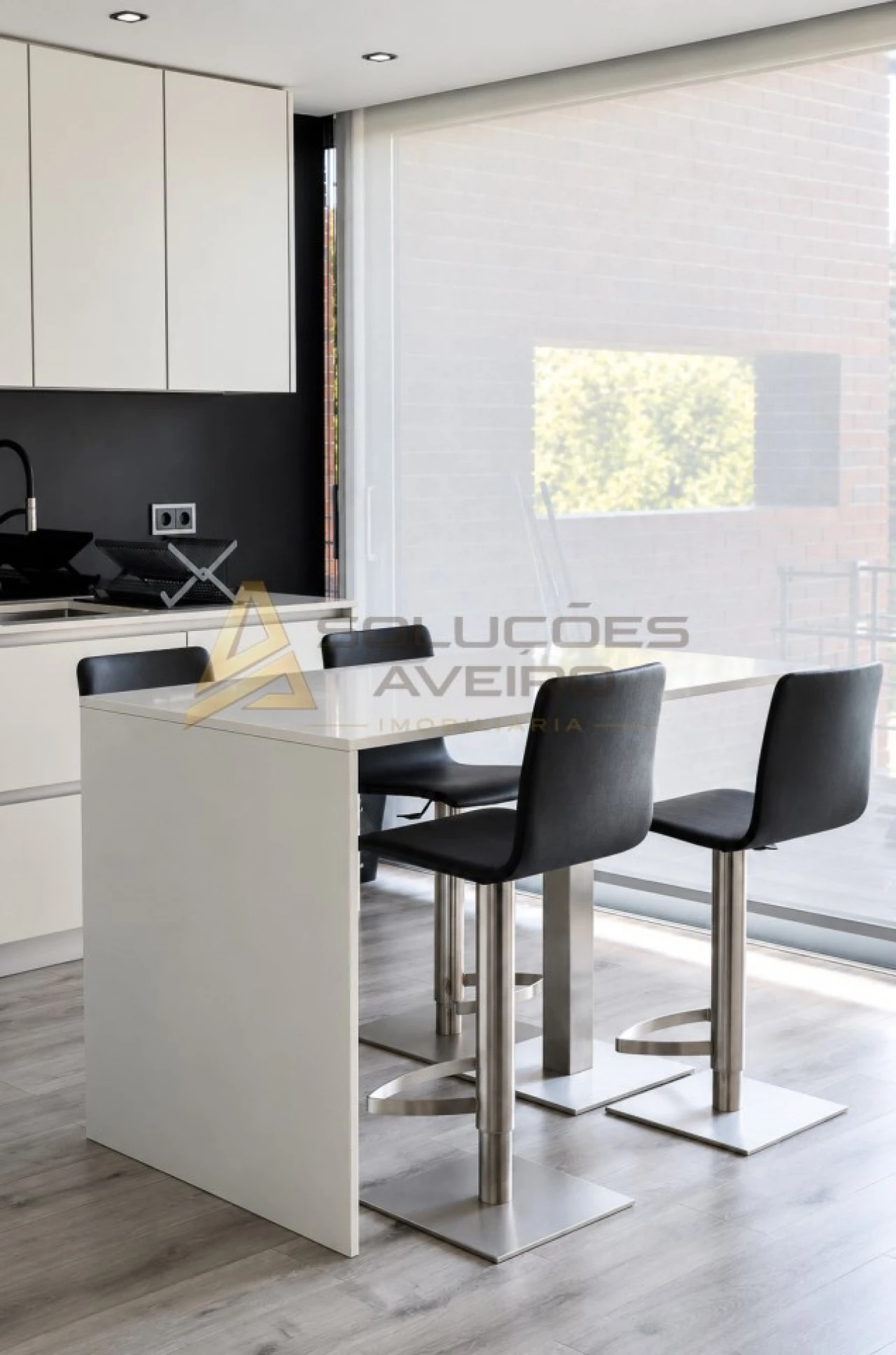 Moradia T4 para Venda em Oiã Foto 38