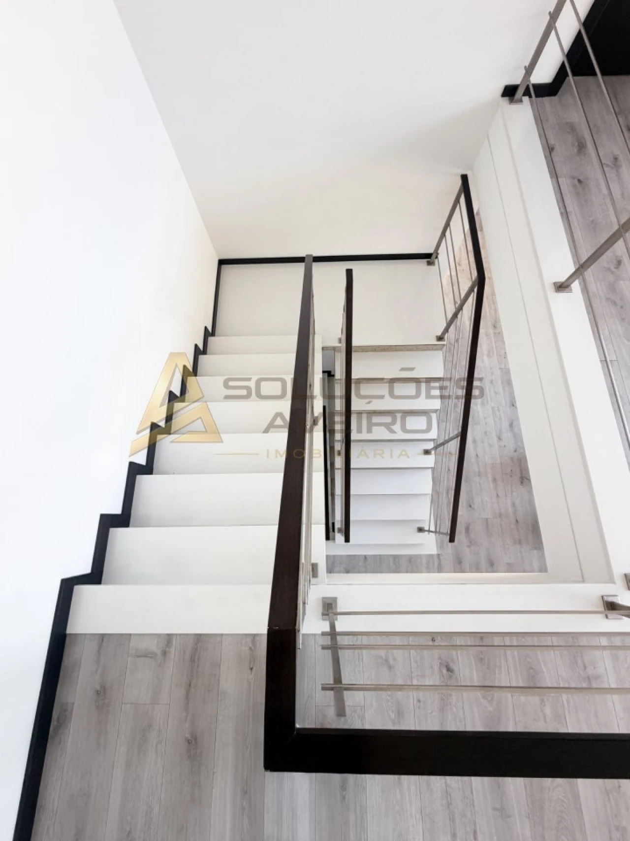 Moradia T4 para Venda em Oiã Foto 119