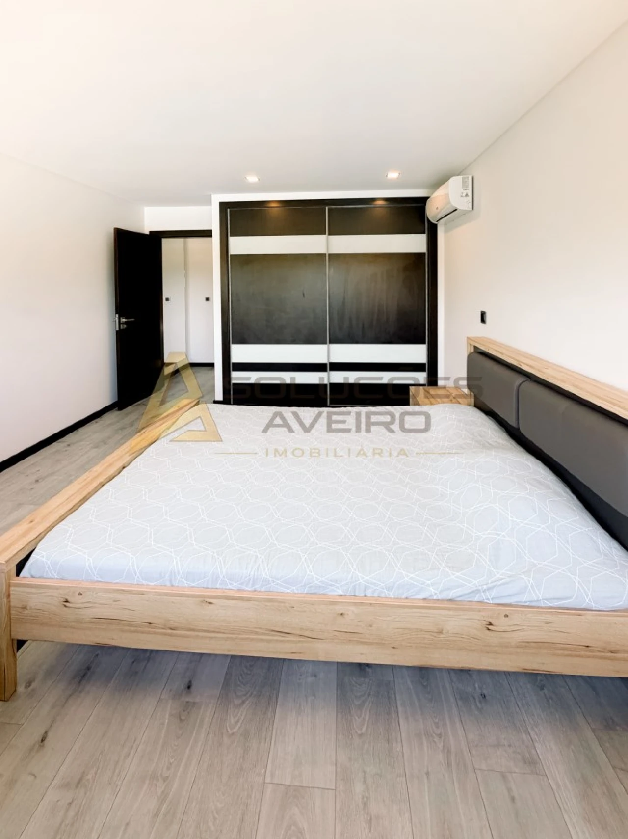 Moradia T4 para Venda em Oiã Foto 144