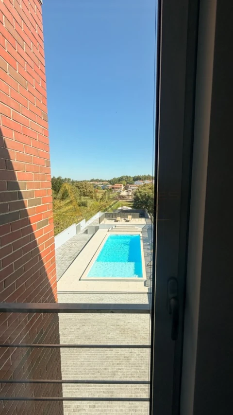 Moradia T4 para Venda em Oiã