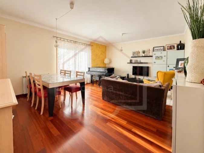 Apartamento T3 para Venda em Glória e Vera Cruz Foto 3