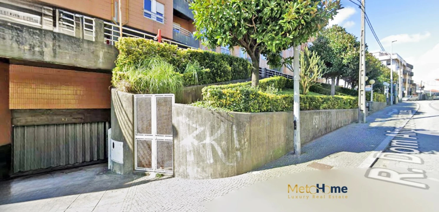 Garagem para Venda em Rio Tinto Foto 4