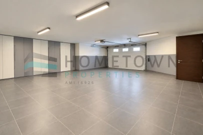 Moradia T5 para Venda em Quarteira