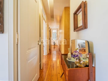 Apartamento T3 para Venda em Campo de Ourique