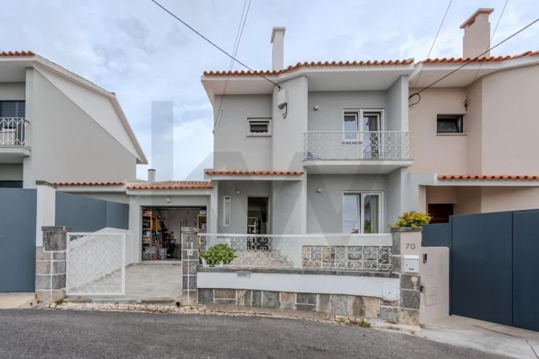Moradia T4 para Venda em São Domingos de Rana Foto 45