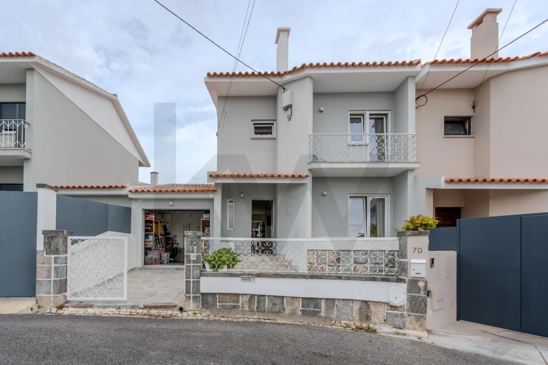 Moradia T4 para Venda em São Domingos de Rana Foto 45