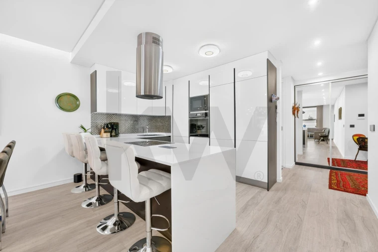 Apartamento T2 para Venda em Camara de Lobos Foto 5