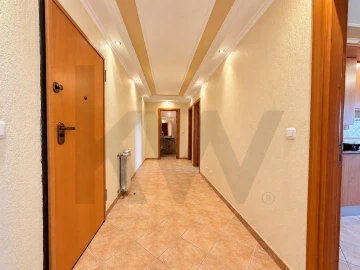 Apartamento T2 para Venda em Algueirão-Mem Martins