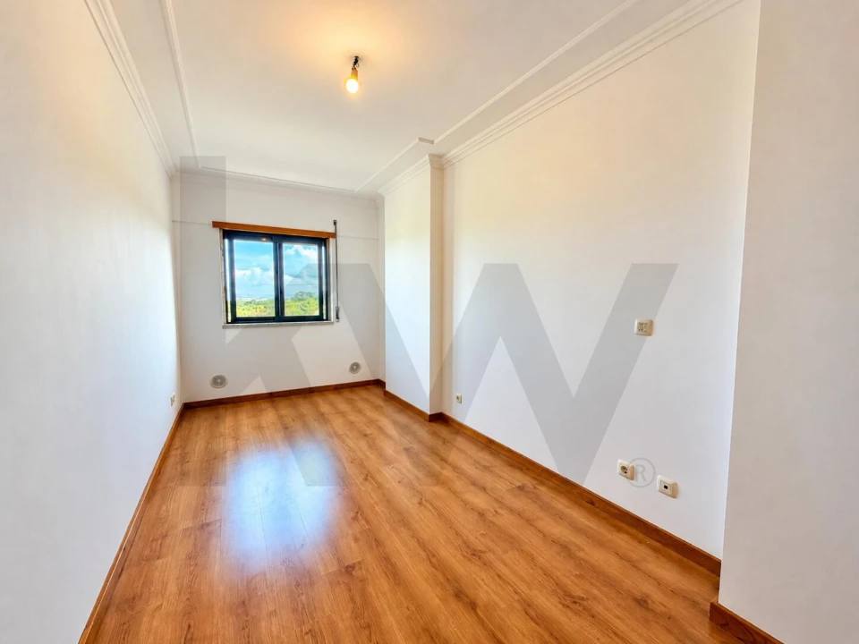 Apartamento T2 para Venda em Algueirão-Mem Martins Foto 18