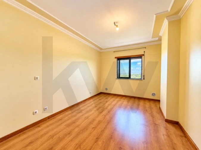 Apartamento T2 para Venda em Algueirão-Mem Martins Foto 14
