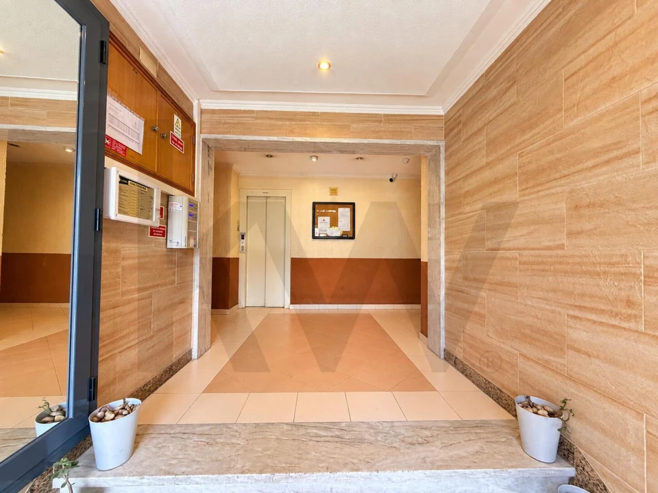Apartamento T2 para Venda em Algueirão-Mem Martins Foto 24