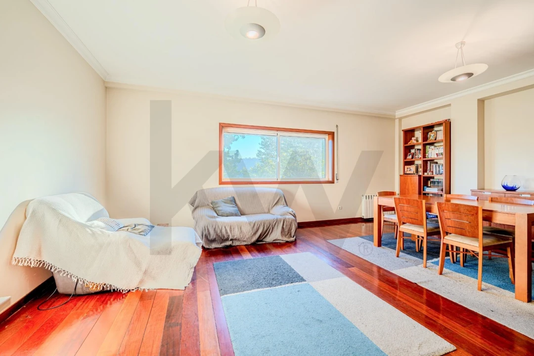 Apartamento T2 para Venda em Valongo Foto 12