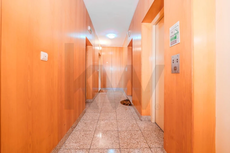 Apartamento T2 para Venda em Valongo Foto 8
