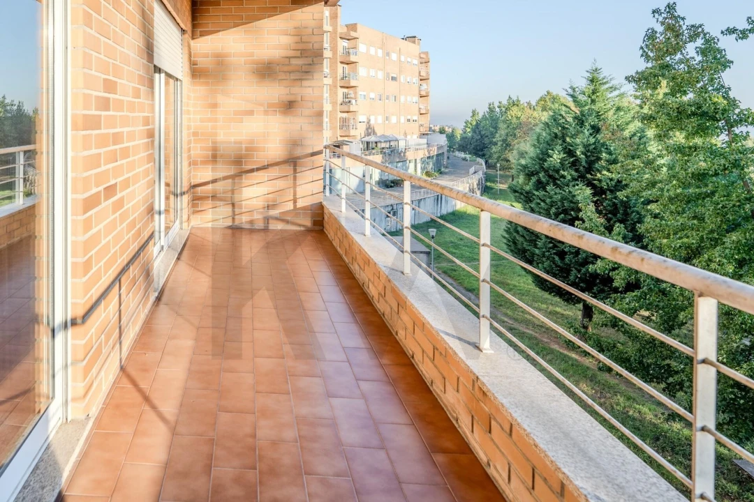 Apartamento T2 para Venda em Valongo Foto 25