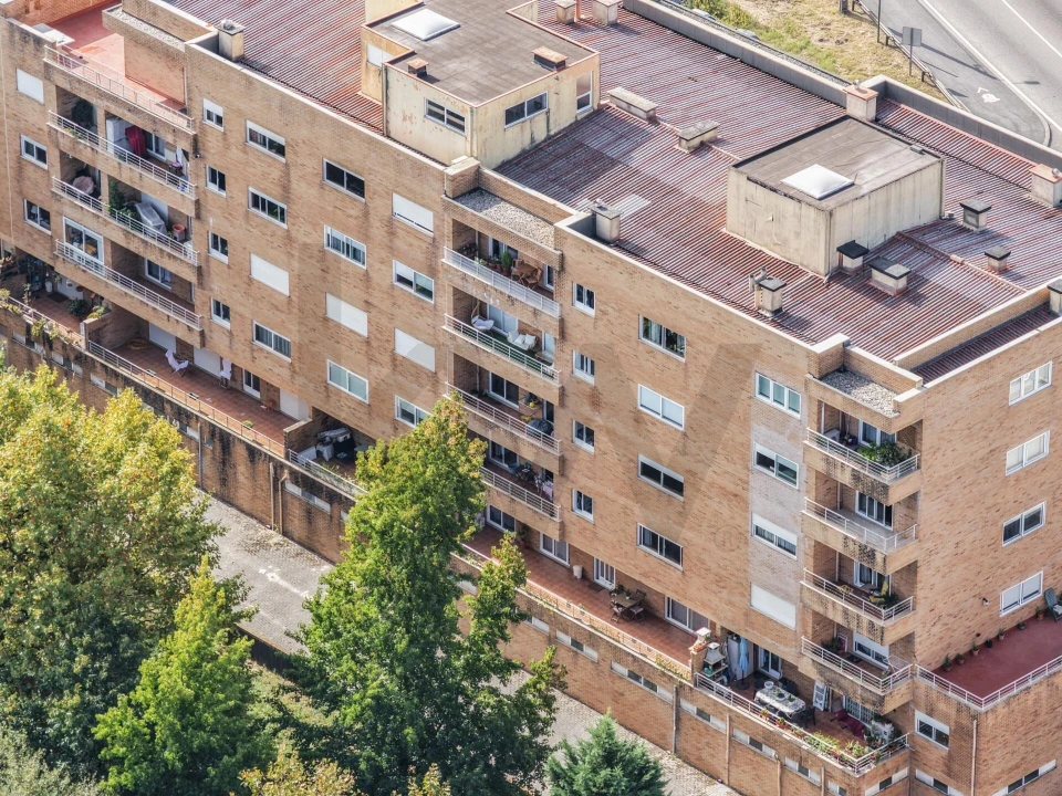 Apartamento T2 para Venda em Valongo Foto 37