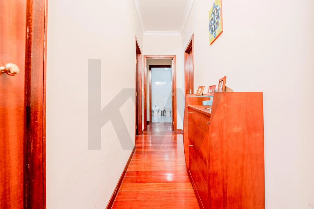 Apartamento T2 para Venda em Valongo Foto 18