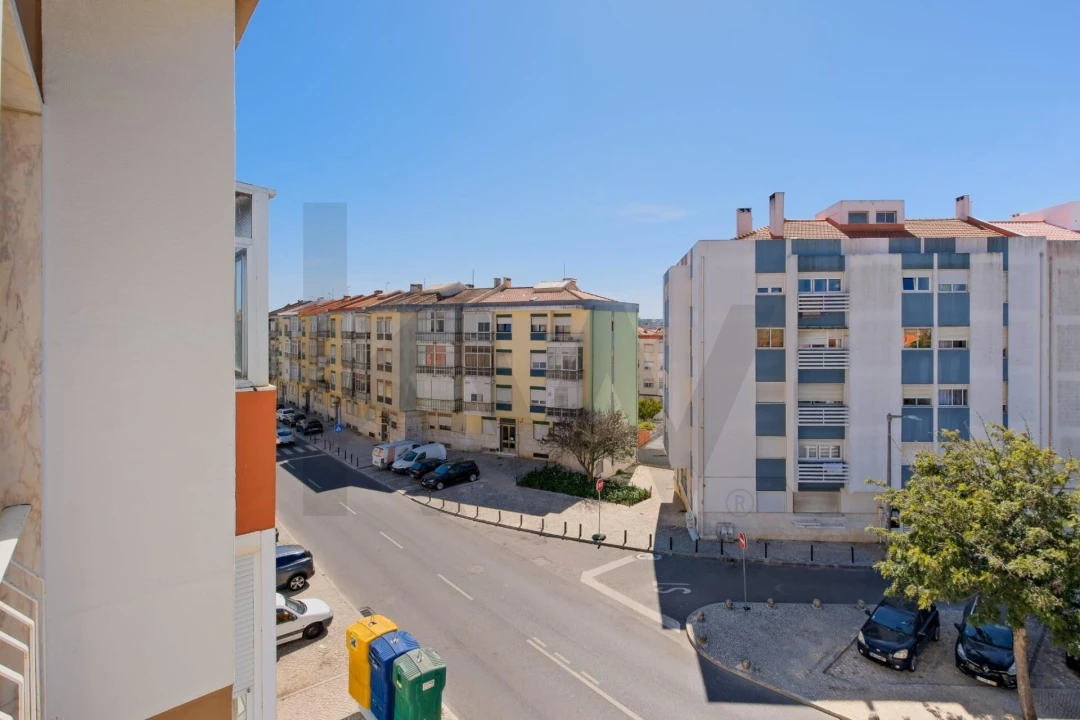 Apartamento T2 para Venda em Cacém e São Marcos Foto 15