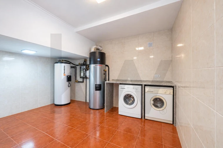 Moradia T4 para Venda em Santa Maria Maior e Monserrate e Meadela Foto 29