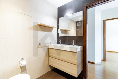 Apartamento T2 para Venda em São João da Madeira