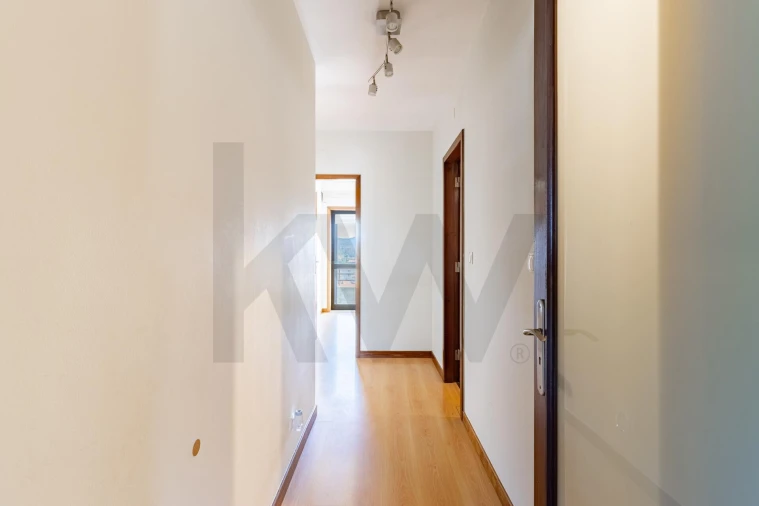 Apartamento T2 para Venda em São João da Madeira Foto 12