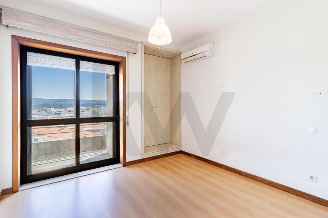 Apartamento T2 para Venda em São João da Madeira Foto 16