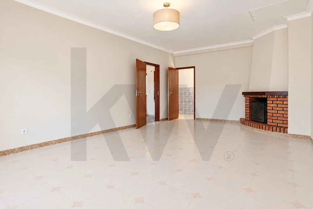 Moradia T3 para Arrendamento em Fernao Ferro Foto 13