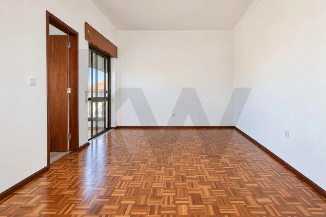 Moradia T3 para Arrendamento em Fernao Ferro Foto 10