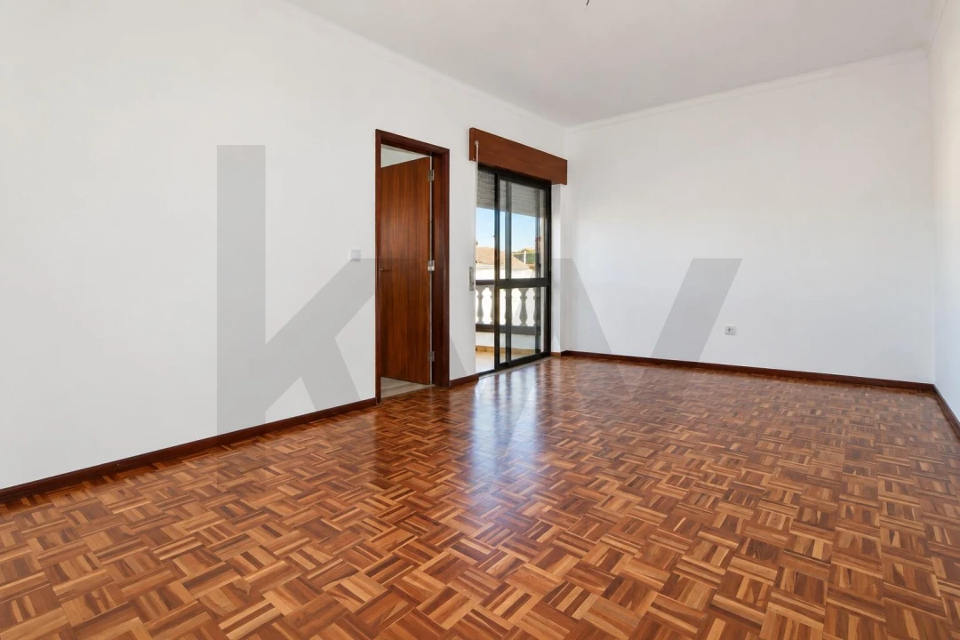 Moradia T3 para Arrendamento em Fernao Ferro Foto 9