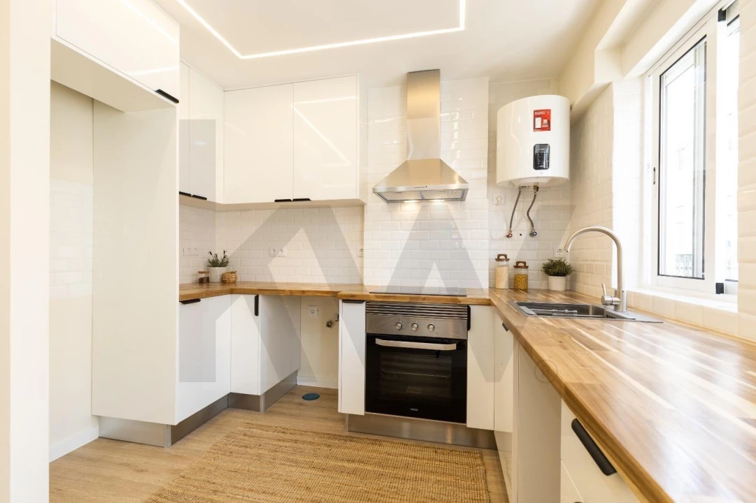 Apartamento T1 para Venda em Seixal, Arrentela e Aldeia de Paio Pires Foto 1