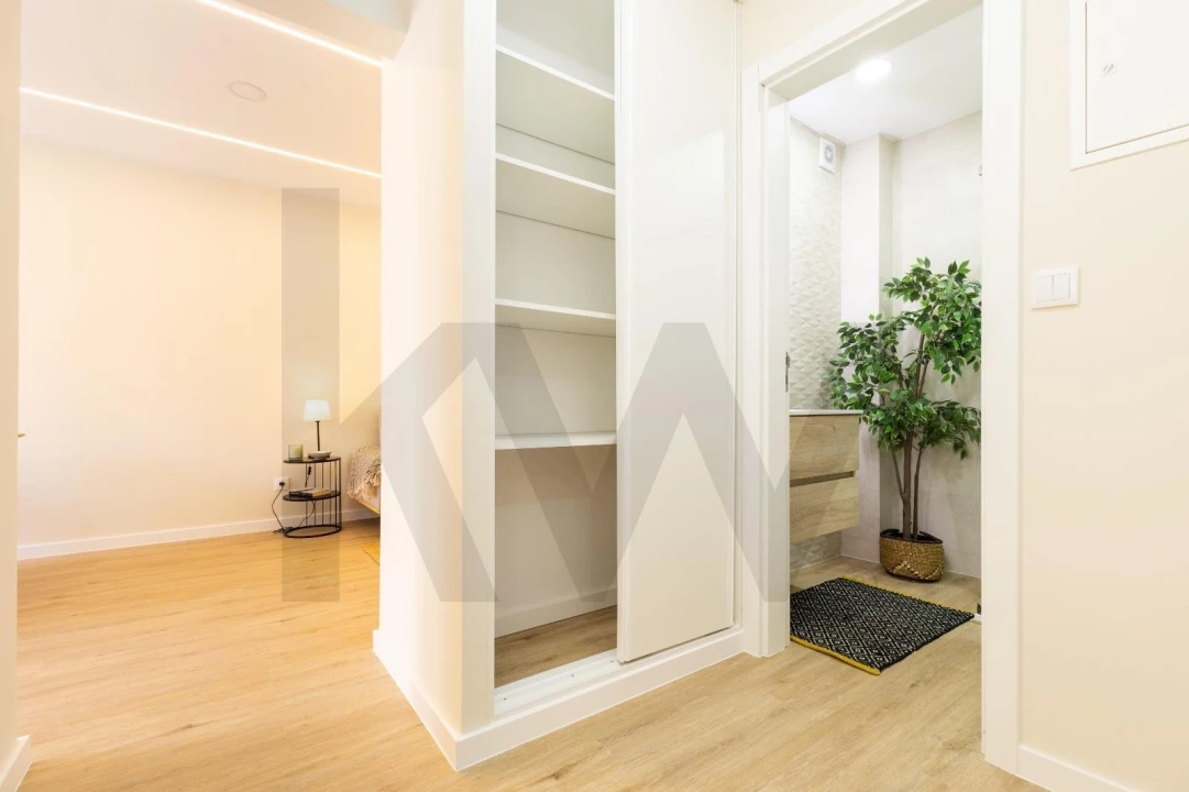 Apartamento T1 para Venda em Seixal, Arrentela e Aldeia de Paio Pires Foto 14
