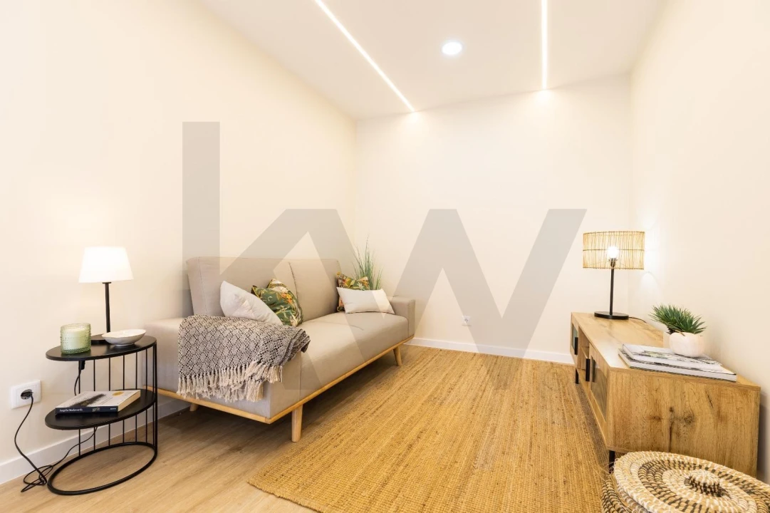 Apartamento T1 para Venda em Seixal, Arrentela e Aldeia de Paio Pires Foto 13