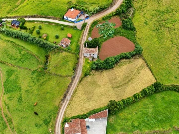 Moradia T1 para Venda em Santa Barbara