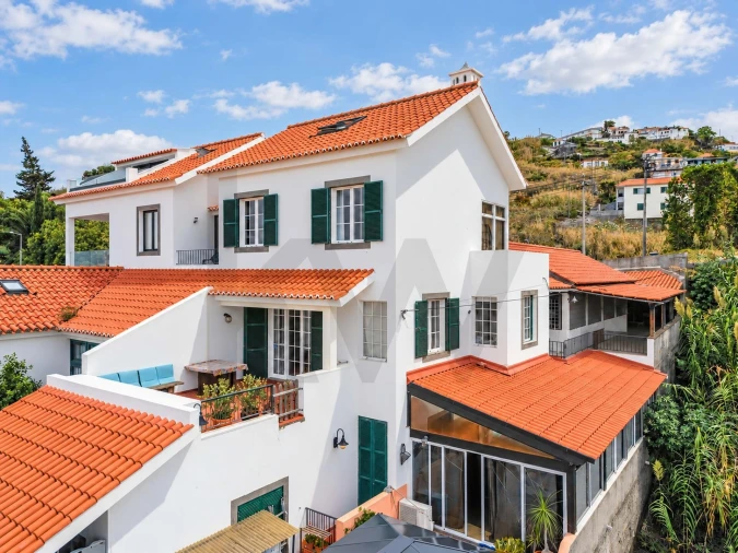 Moradia T2 para Venda em Caniço Foto 2