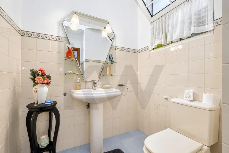 Moradia T2 para Venda em Caniço Foto 25