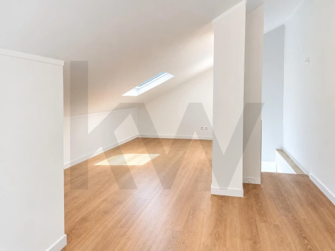 Apartamento T3 para Venda em São Domingos de Rana Foto 3