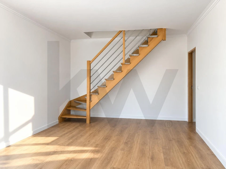 Apartamento T3 para Venda em São Domingos de Rana Foto 1