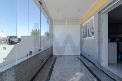 Moradia T4 para Venda em Arcozelo