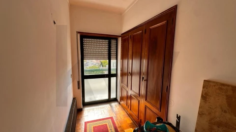 Apartamento T3 para Venda em Condeixa-A-Velha e Condeixa-A-Nova