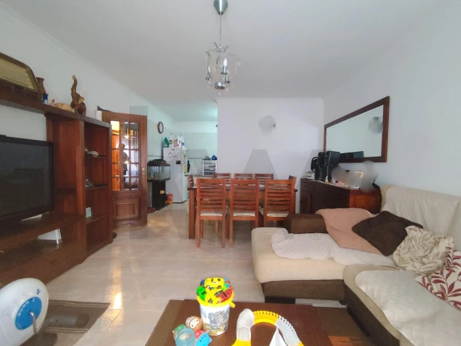 Apartamento T2 para Venda em Algueirão-Mem Martins Foto 4