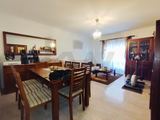 Apartamento T2 para Venda em Algueirão-Mem Martins Foto 3
