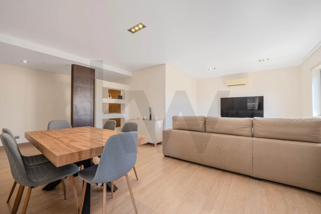 Apartamento T3 para Venda em Fernao Ferro Foto 8