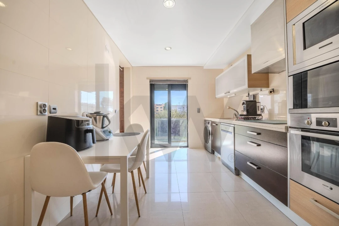 Apartamento T3 para Venda em Fernao Ferro Foto 10