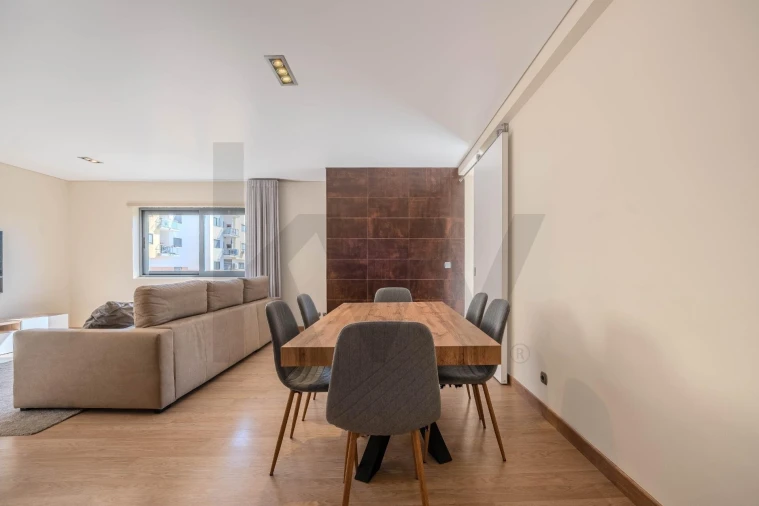 Apartamento T3 para Venda em Fernao Ferro Foto 2