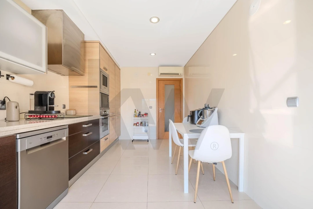 Apartamento T3 para Venda em Fernao Ferro Foto 11