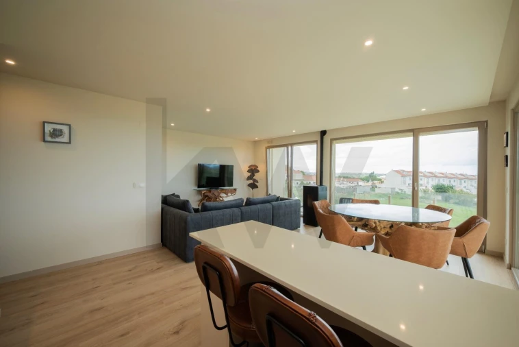 Apartamento T2 para Venda em Lourinhã e Atalaia Foto 9