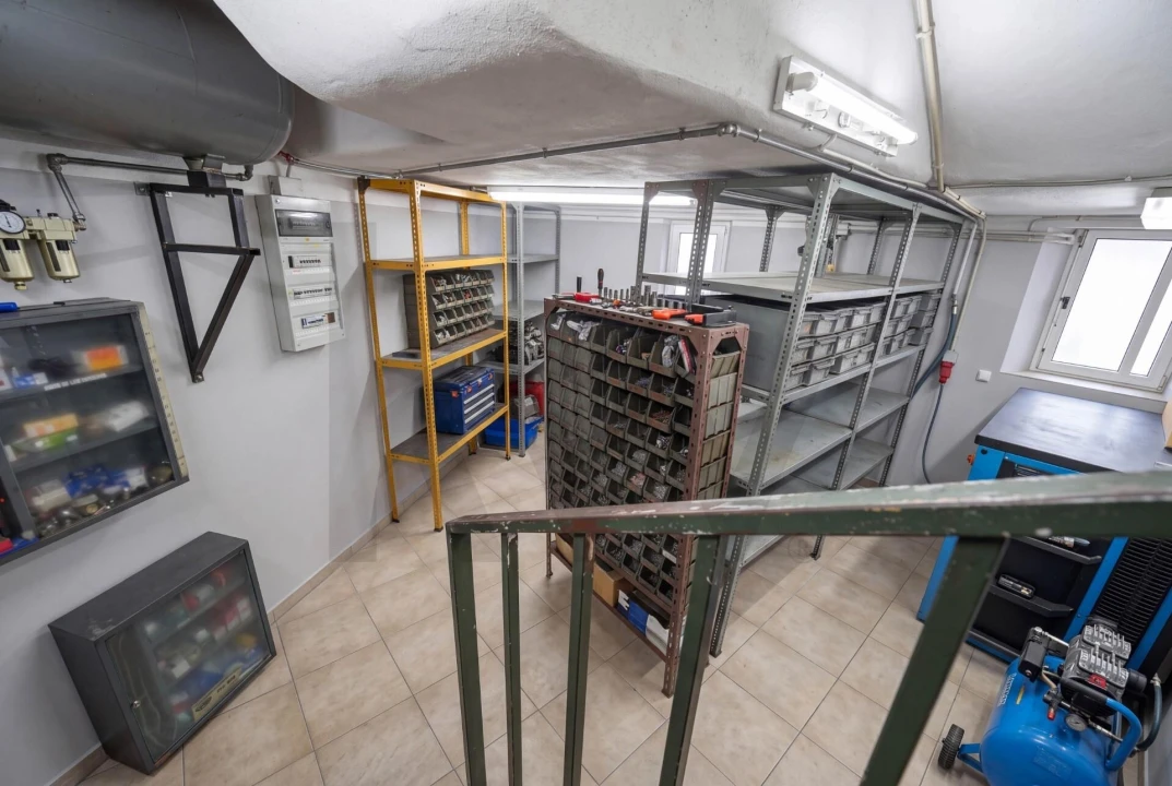Loja para Venda em Algés, Linda-A-Velha e Cruz Quebrada-Dafundo Foto 18