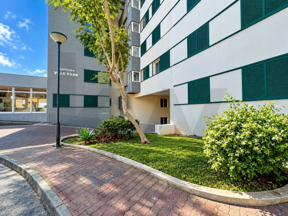 Apartamento T3 para Venda em Caniço Foto 20
